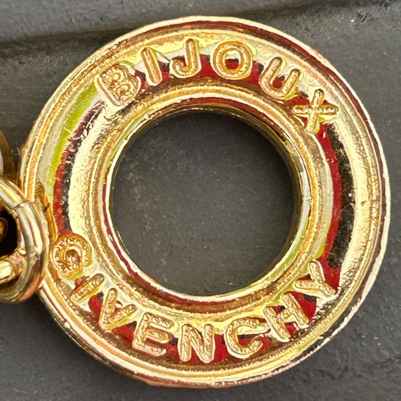 BIJOUX GIVENCHY signed double chain choker! Gold tone is rich like brass-sparkly - Picture 6 of 7